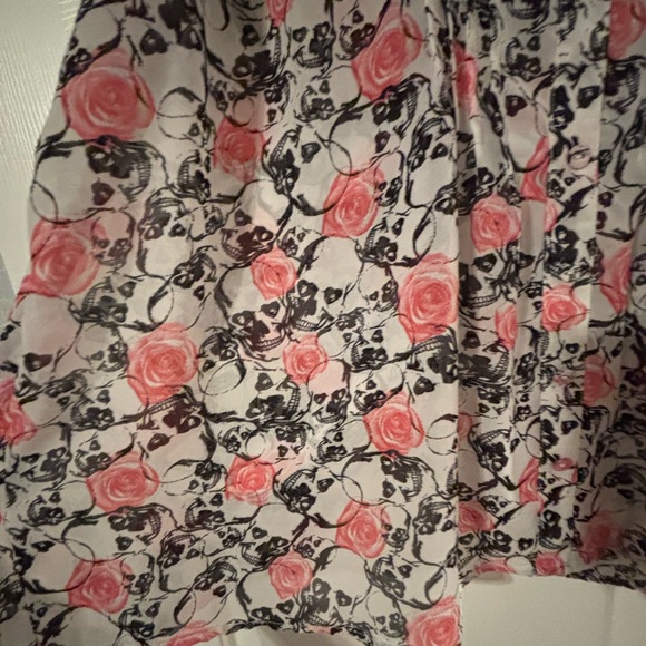 Torrid Pink Roses and Black Floral Tank Top - Picture 4 of 11